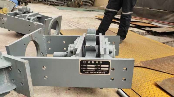 什么是弯道推车机